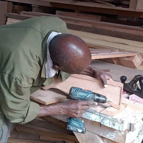 Behind-the-scenes-1-1